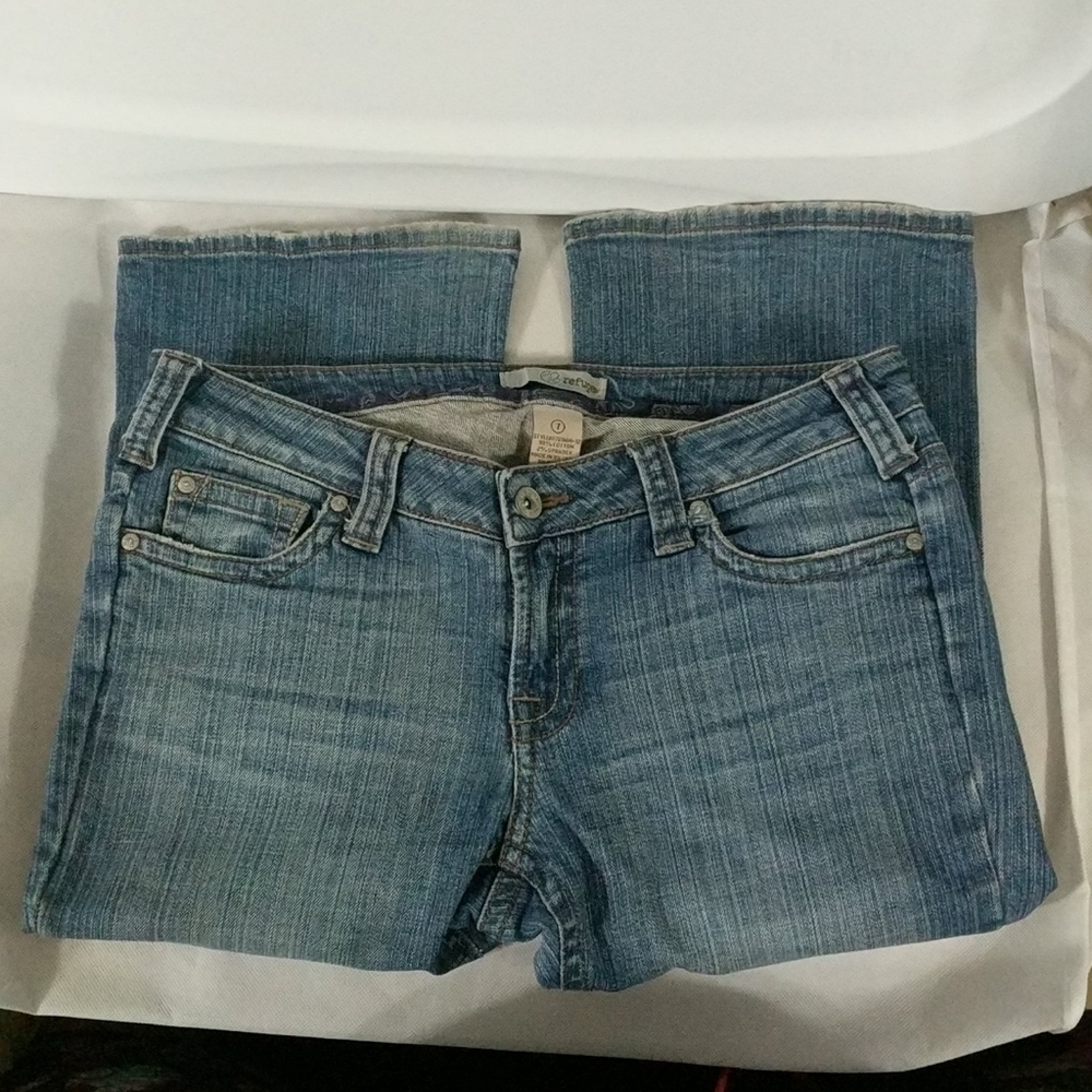 Refuge Medium Wash Boot Cut Jeans - size 7